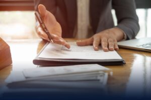 Como identificar juros abusivos em contratos de empréstimo e financiamento? ​